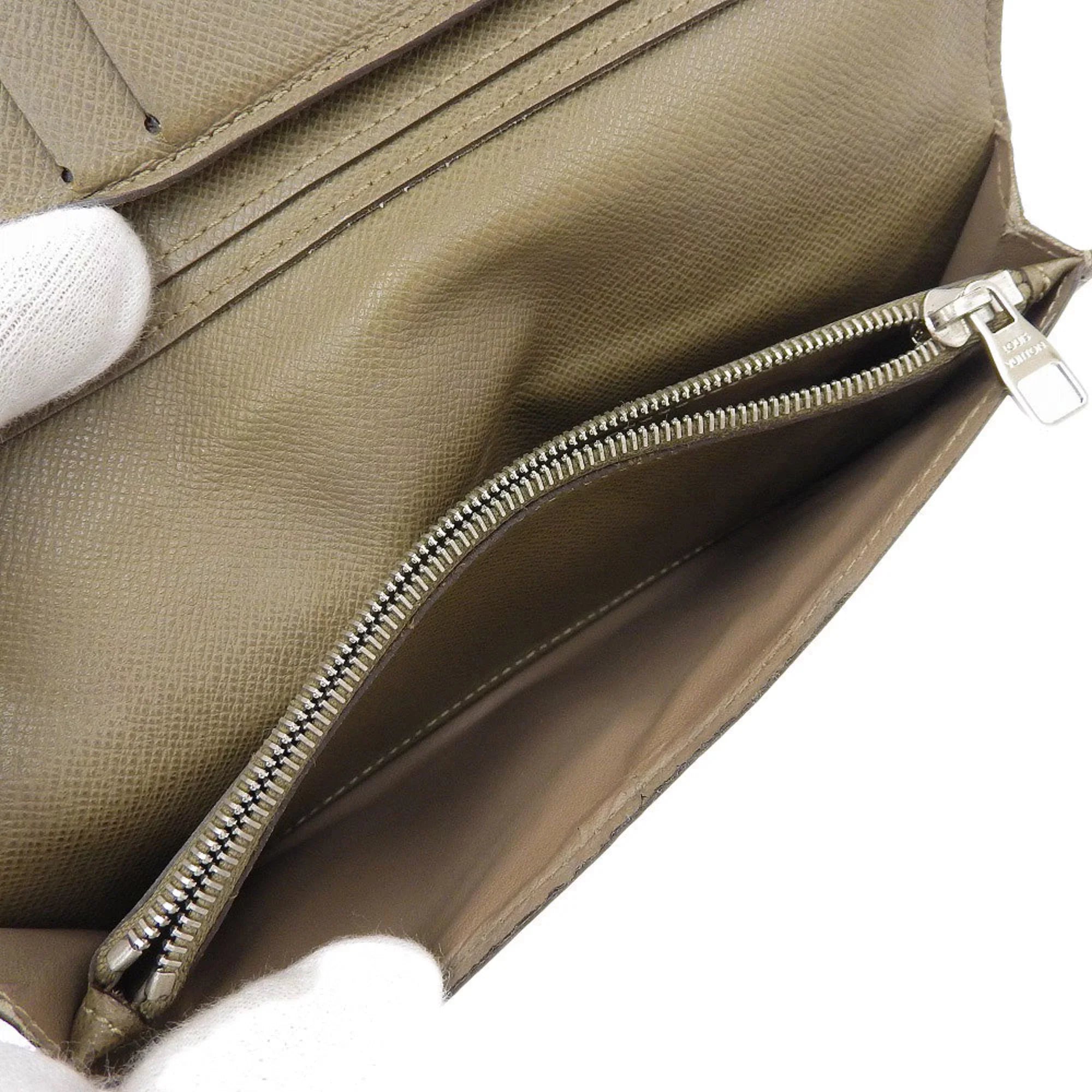 Pre-Owned Louis Vuitton LOUISize VUITTON Taiga Portefeuille Brother Bifold Long Wallet Ural M32807 (Good)