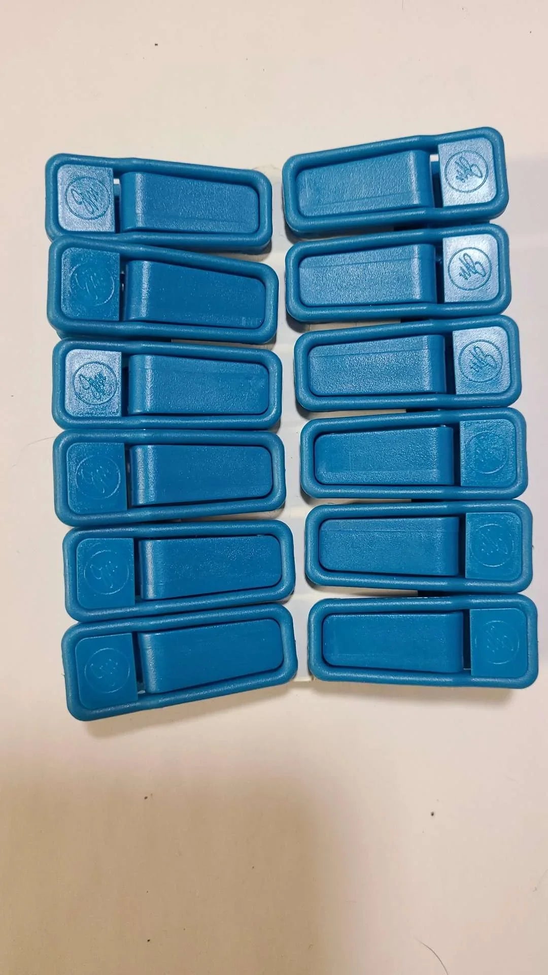 LOT OF 48 - JOY MANGANO HUGGABLE Black HANGER CLIPSize (Turquoise)