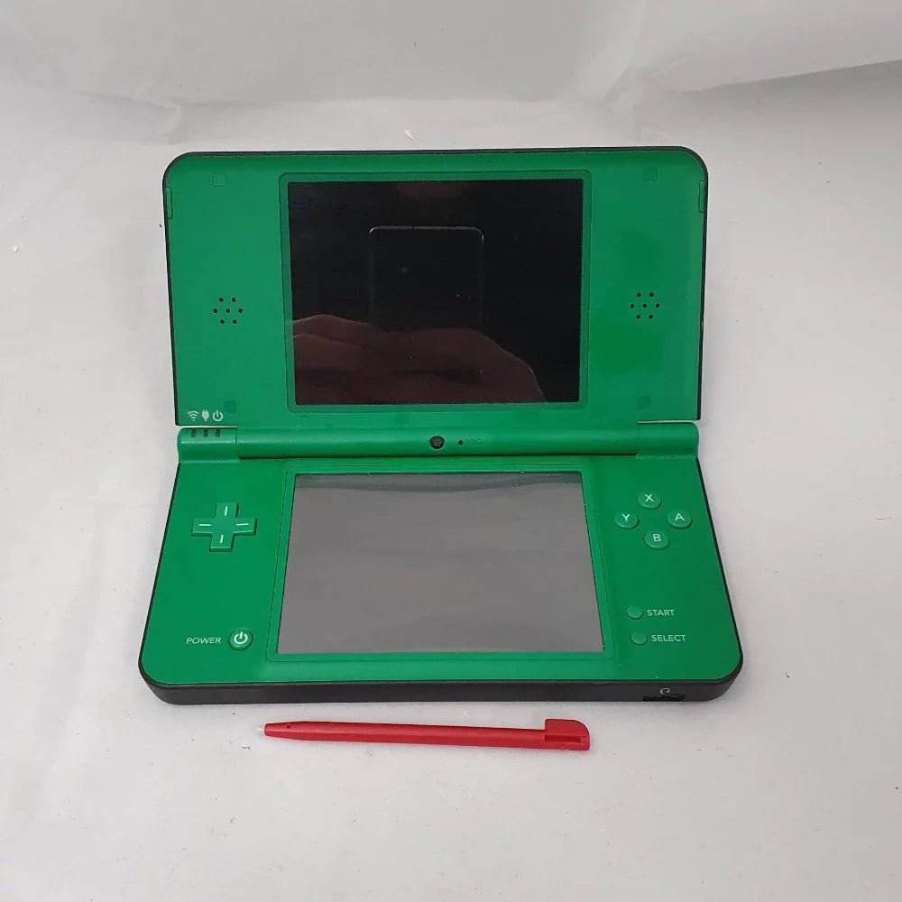 Nintendo DSizei XL Green Console Used