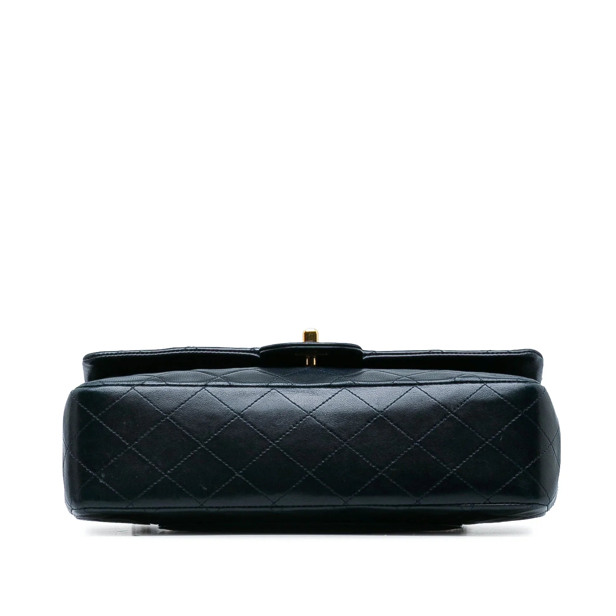 Pre-Owned Authenticated Chanel Medium Classic Lambskin Double Flap Leather Blue Sizehoulder Bag Unisex (Good)