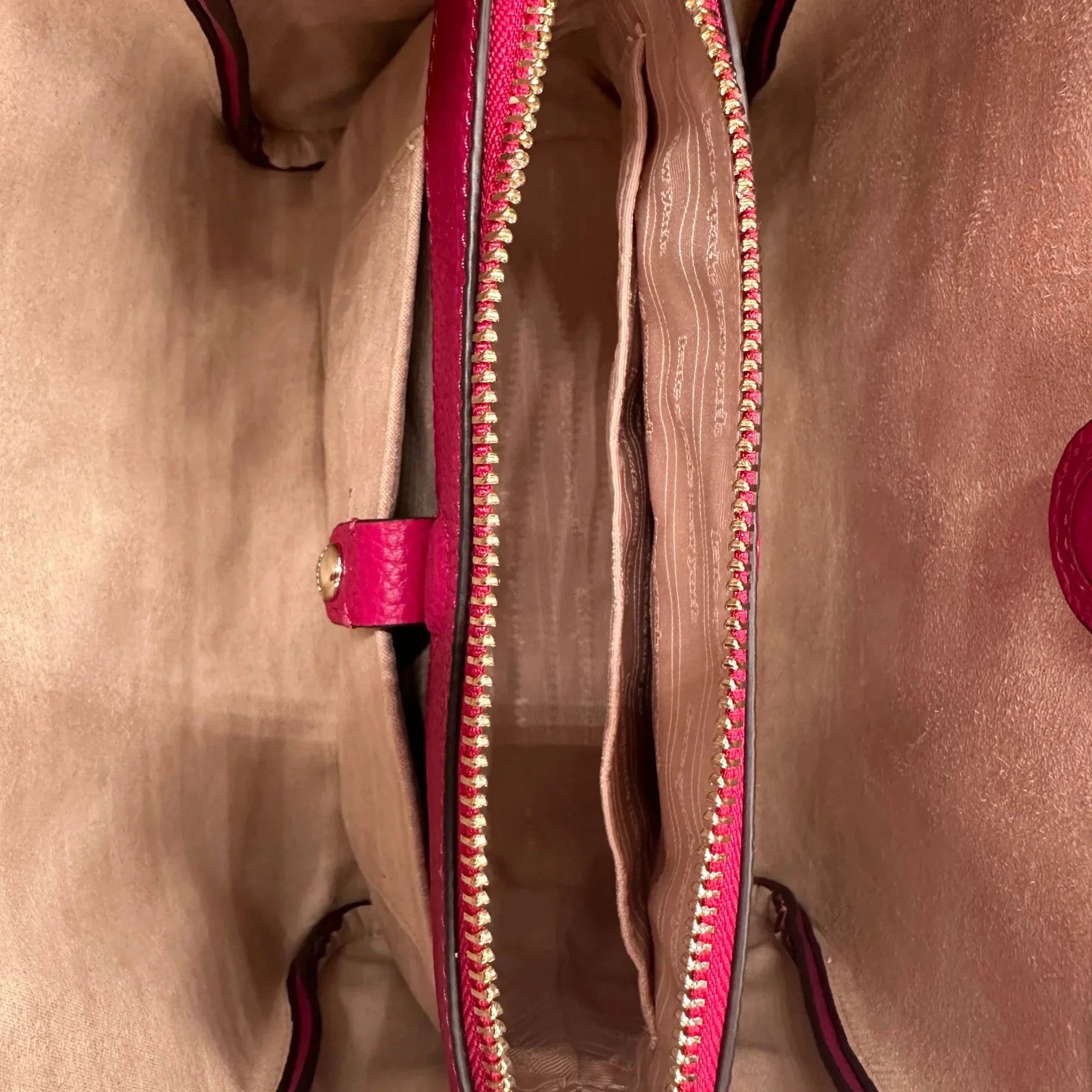 Kate Sizepade Knott Colorblocked Medium Crossbody Tote - Renaissance Rose Multi