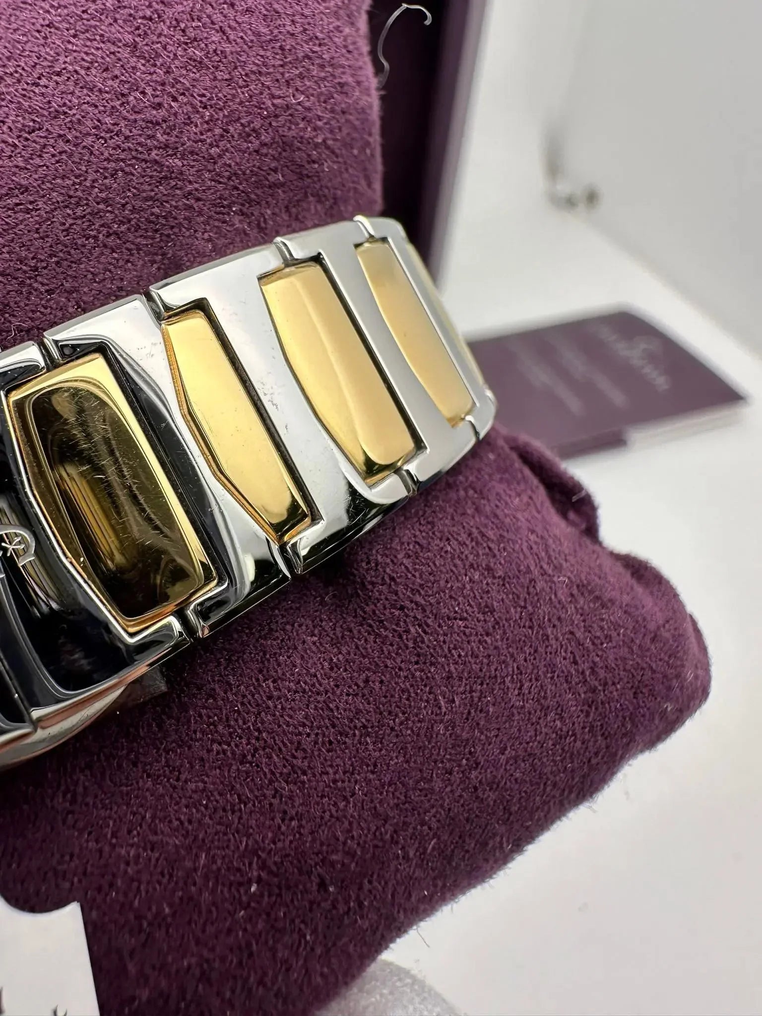 New with defects Charriol Parisii 0.40cttw Quartz Ladies Watch P33SizeY2D.921.001