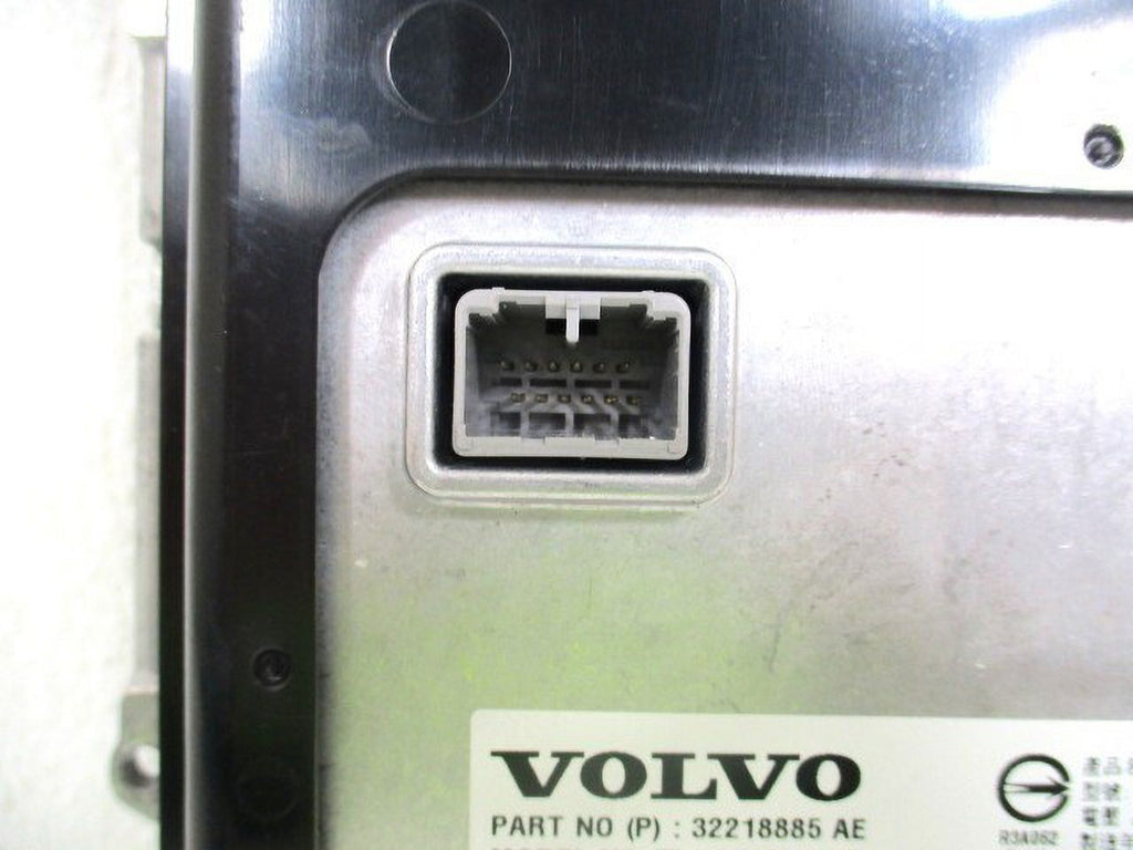 Pre-Owned 2021 Volvo Size60 XC60 Dash 9" Audio Temperature Media Touch Sizecreen OEM LKQ (Good)