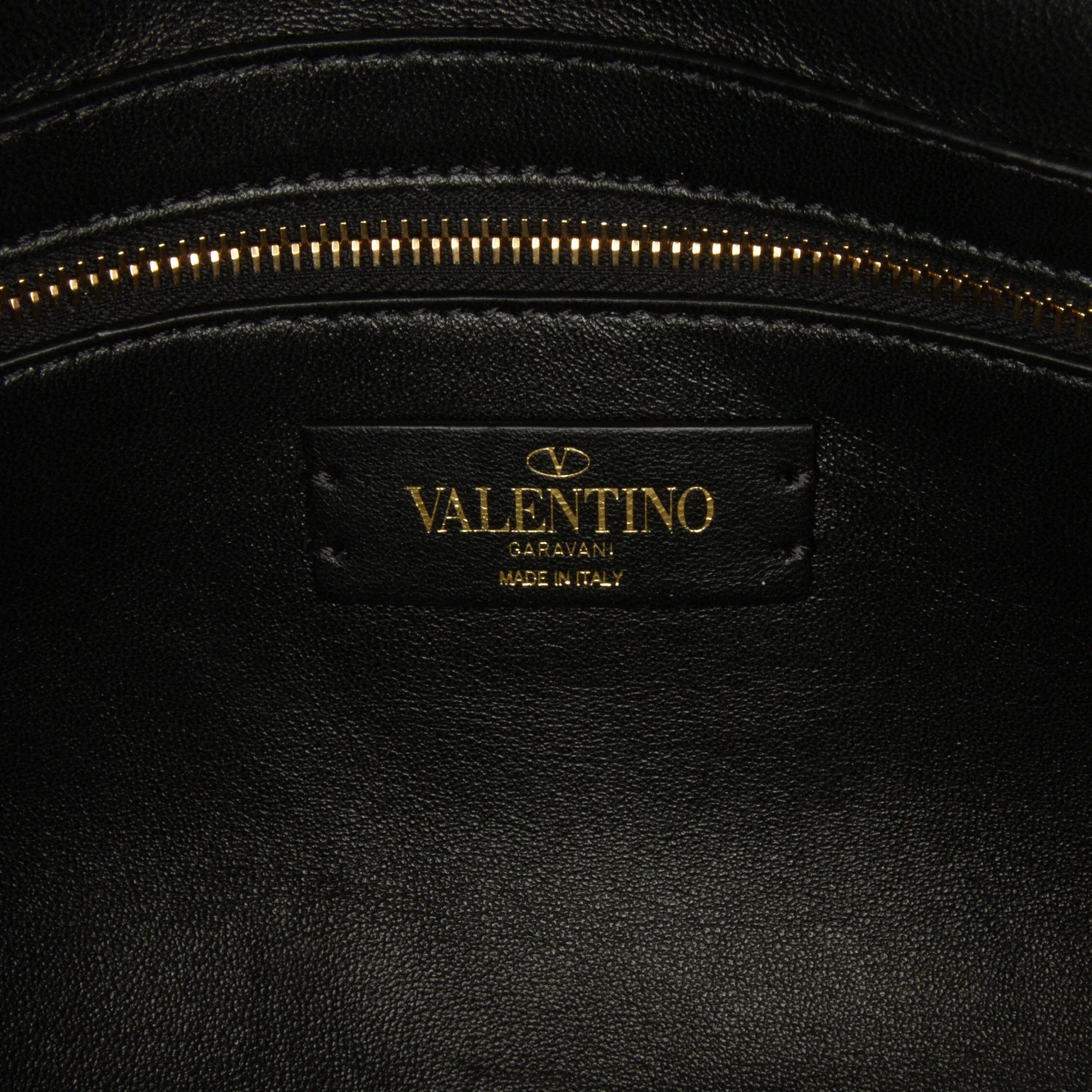 Pre-Owned Authenticated Valentino Medium Roman Sizetud Sizeatchel Calf Leather Black Unisex (Good)