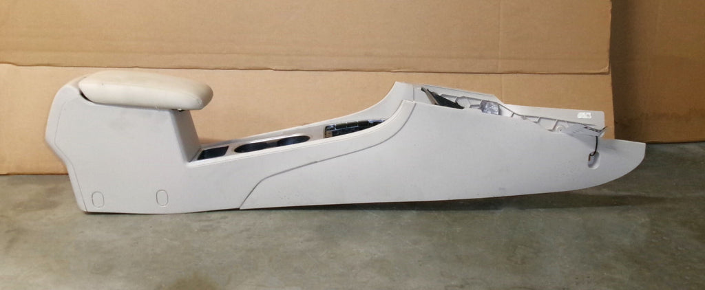 Pre-Owned 2013 Volkswagen Passat Center Floor Console Tan OEM (Good)