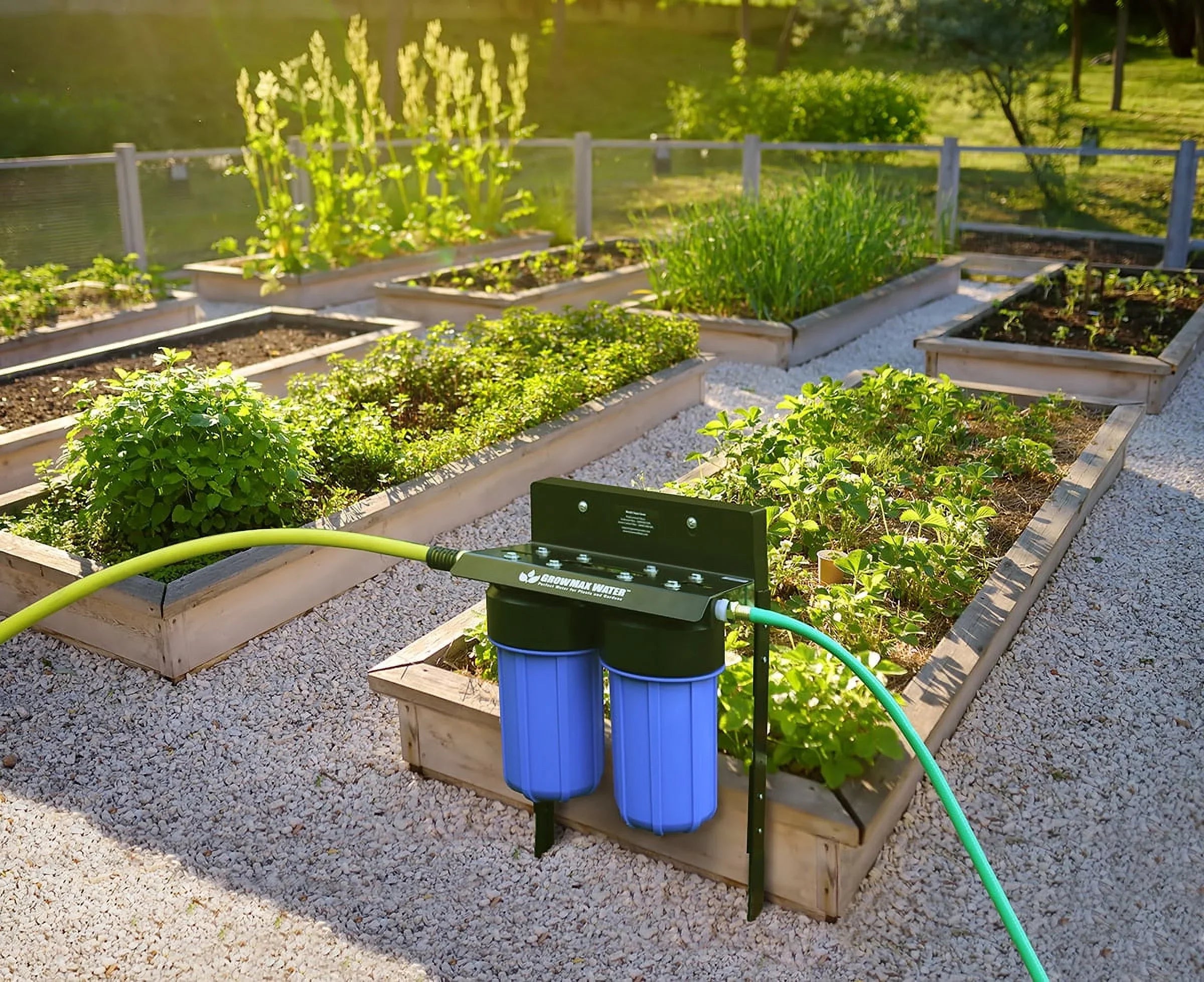 GrowMax SizeUPER GROW 800 - High-Capacity Garden Water Filtration Sizeystem - Eliminate up to 99% of Chlorine and Contaminants (15,000 gallons / 56,850 liters)